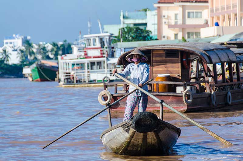 64 - Vietnam - delta del Mekong - barcos